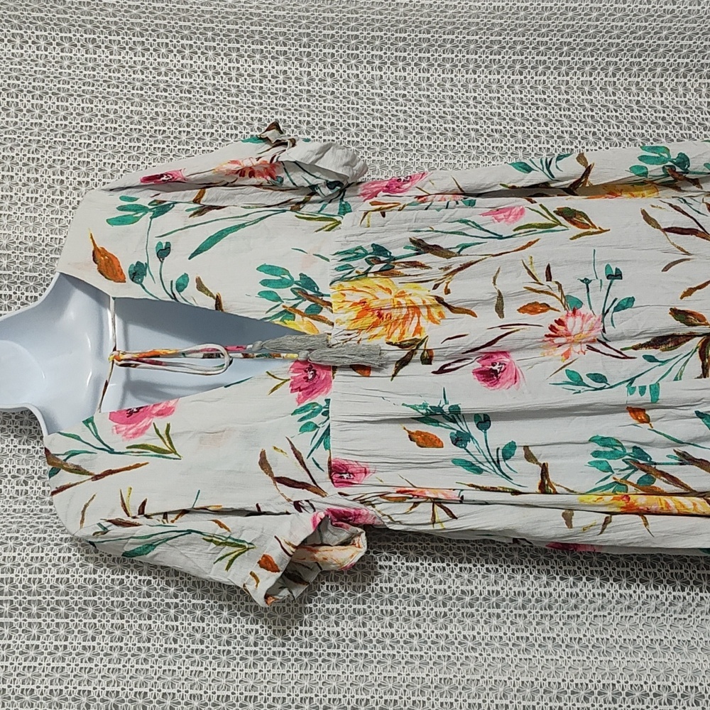 By Together Floral Mini Dress in Cream and Pink - Picture 6 of 13